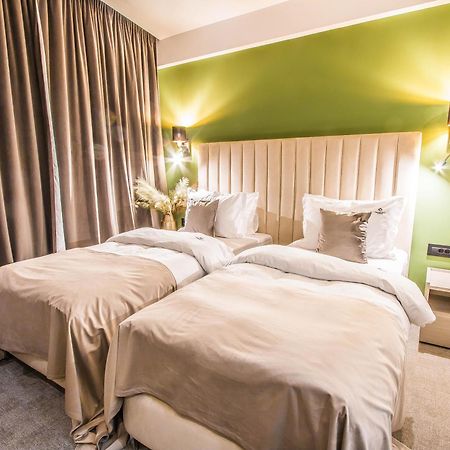 Central Apart Hotel Бухарест Экстерьер фото