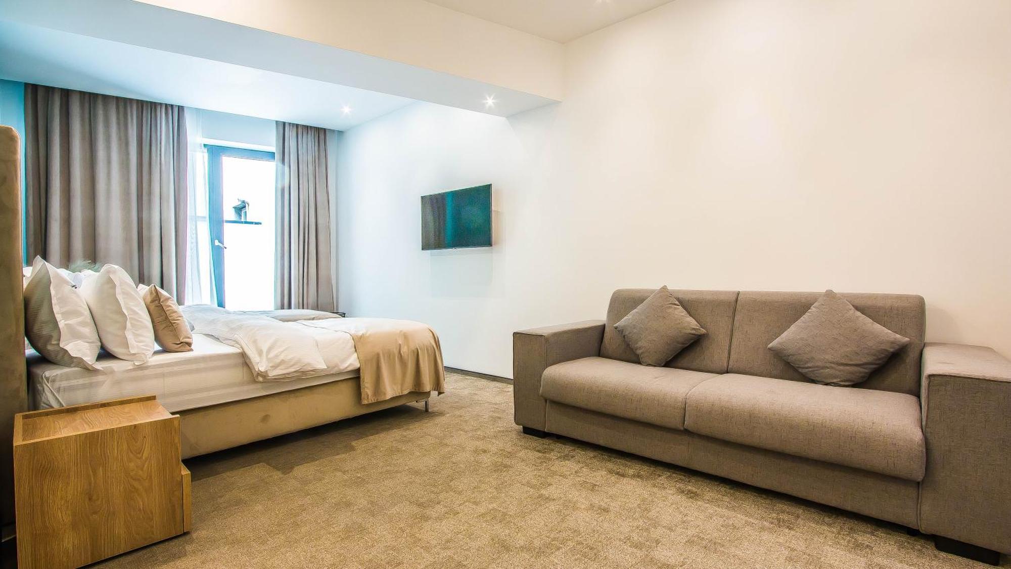 Central Apart Hotel Бухарест Экстерьер фото