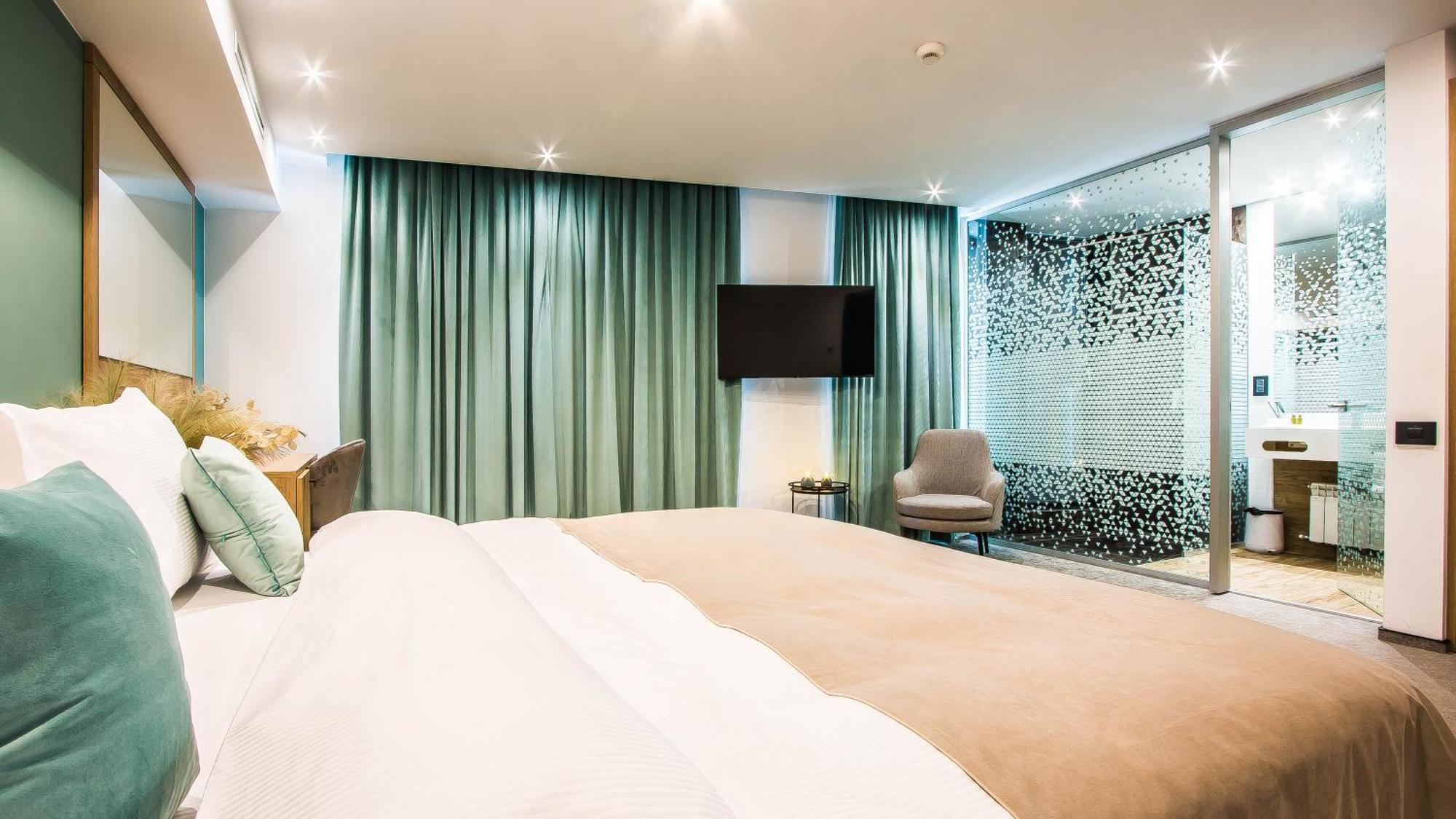 Central Apart Hotel Бухарест Экстерьер фото