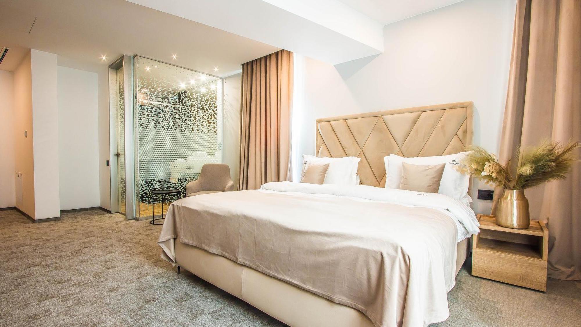 Central Apart Hotel Бухарест Экстерьер фото