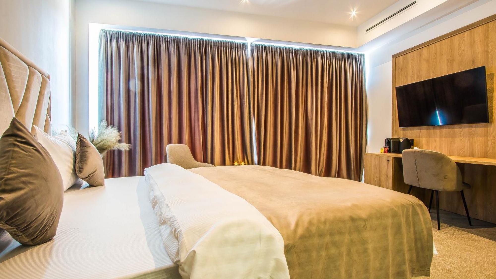Central Apart Hotel Бухарест Экстерьер фото